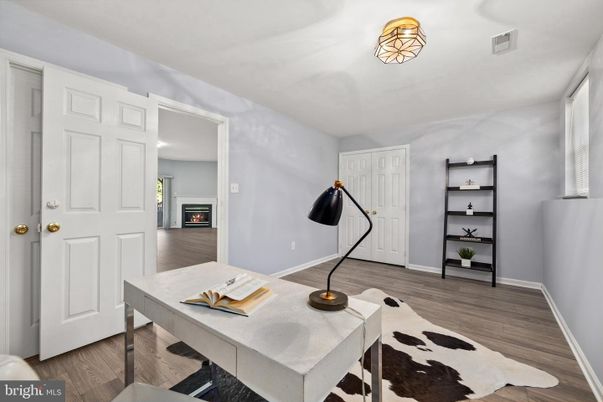 Home Office, Interior, Wood Texture Flooring