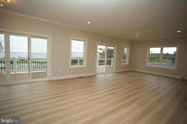 Empty room, Interior, Recessed Lighting, Water, Wood Texture Flooring