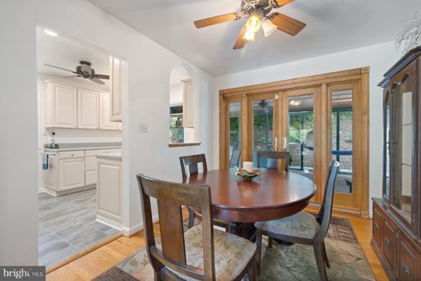 Dining room, Interior, Kitchen, Recessed Lighting, Wood Texture Flooring