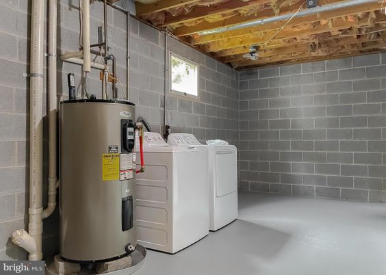 Interior, Washer