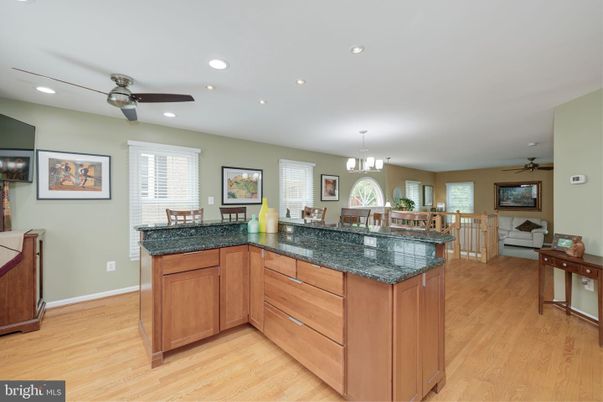 Chandelier, Dining room, Interior, Recessed Lighting, Wood Texture Flooring