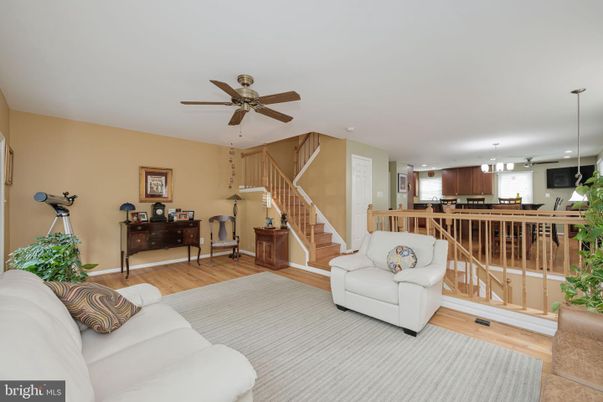 Interior, Kitchen, Living room, Pendant Lights, Recessed Lighting, Wood Texture Flooring