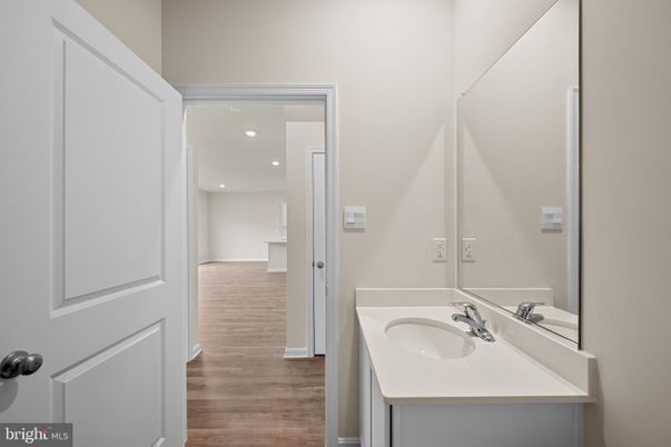 Bathroom, Interior, Recessed Lighting, Wood Texture Flooring