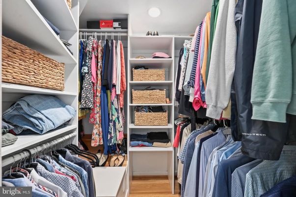 Interior, Walk-in Closets, Wood Texture Flooring