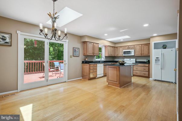 Chandelier, Interior, Kitchen, Recessed Lighting, Wood Texture Flooring
