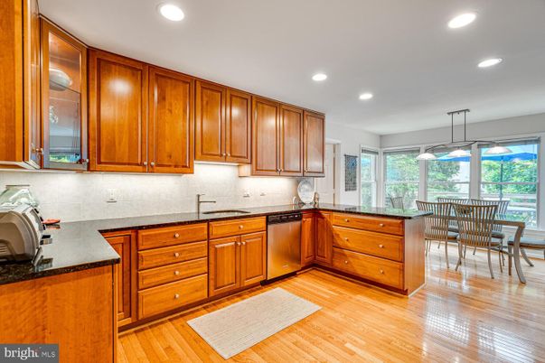 Dining room, Interior, Kitchen, Pendant Lights, Recessed Lighting, Wood Texture Flooring