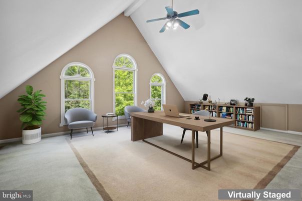 Home Office, Interior