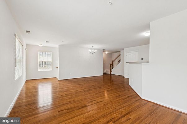 Chandelier, Empty room, Interior, Wood Texture Flooring