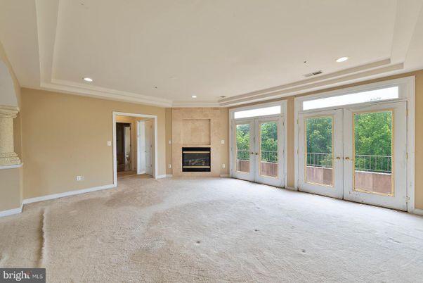 Empty room, Fireplace, Interior, Recessed Lighting