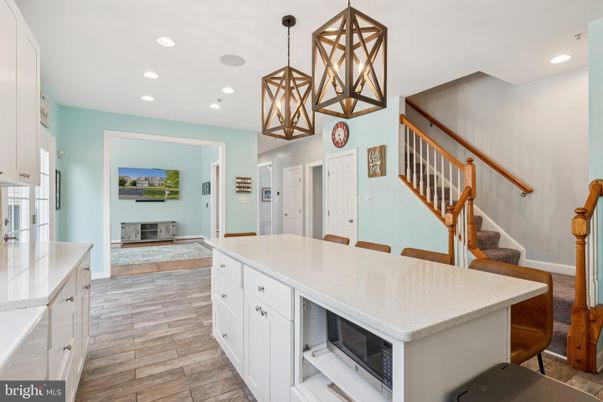 Interior, Kitchen, Pendant Lights, Recessed Lighting, Wood Texture Flooring