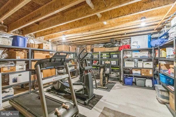Fitness Equipment, Garage, Interior, Wooden Beams, Wooden Ceilings