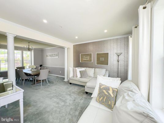 Dining room, Interior, Living room, Recessed Lighting