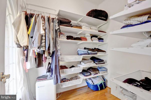 Interior, Walk-in Closets, Wood Texture Flooring