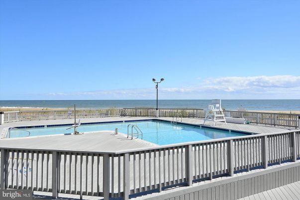 Exterior, Pool, Water