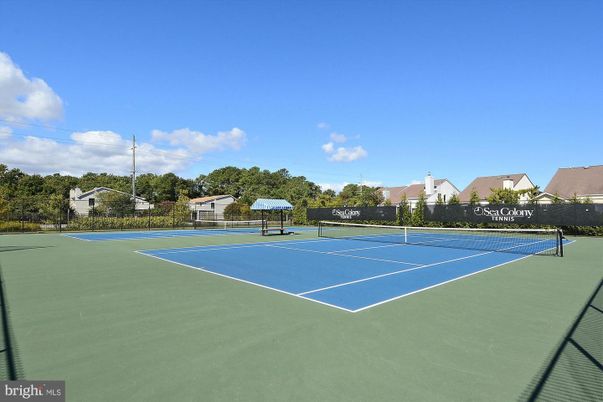Exterior, Tennis Courts