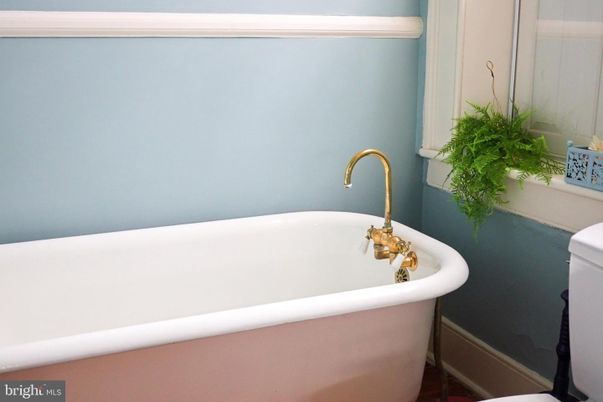 Bathroom, Free Standing Baths, Interior
