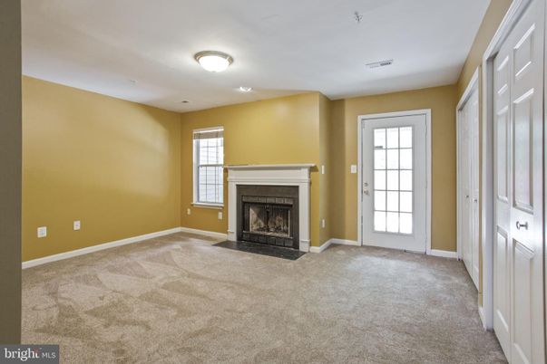 Empty room, Fireplace, Interior