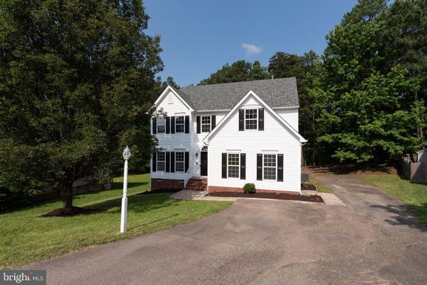 Backyard, Exterior, Facade, Farmhouse