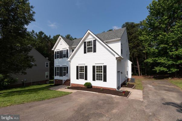 Backyard, Exterior, Facade, Farmhouse