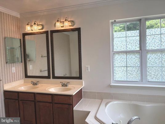 Bathroom, Dual Sink Vanities, Interior, Tile Countertops