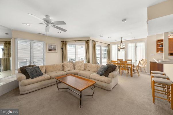 Dining room, Interior, Living room, Recessed Lighting