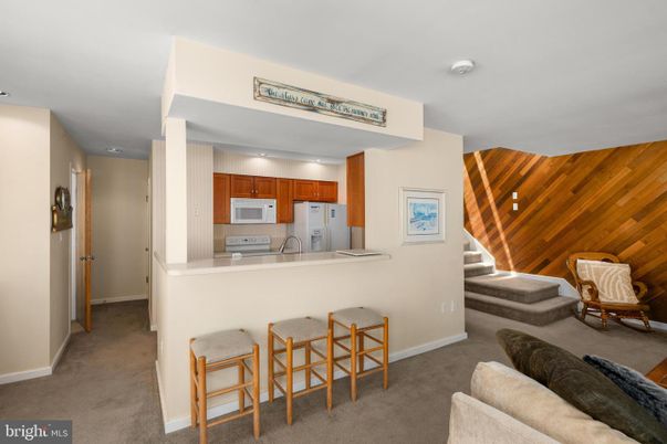 Interior, Kitchen, Recessed Lighting, Wooden Walls