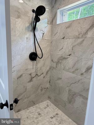 Bathroom, Interior, Marble Walls, Recessed Lighting