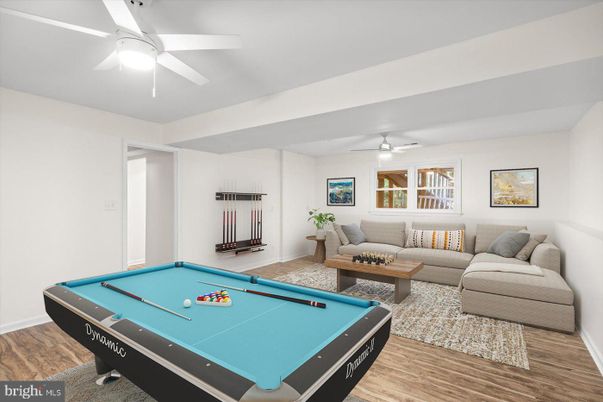 Billiard Table, Game Room, Interior, Living room, Wood Texture Flooring