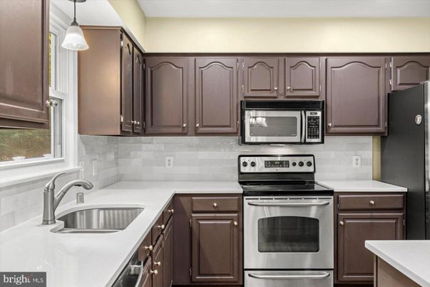 Interior, Kitchen, Pendant Lights, Stainless Steel Appliances