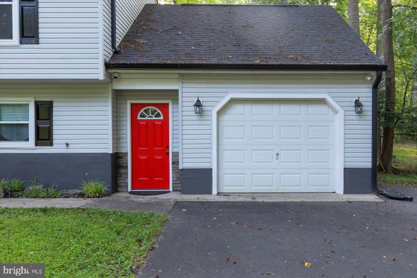Detached Garage, Exterior