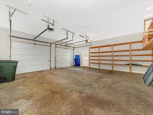 Garage, Interior