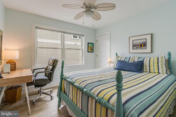 Bedroom, Home Office, Interior, Wood Texture Flooring