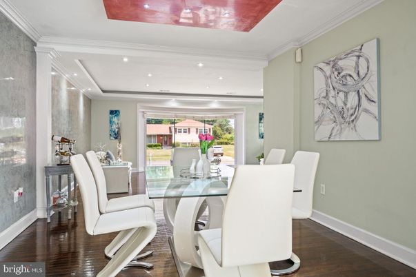 Dining room, Interior, Recessed Lighting, Wood Texture Flooring