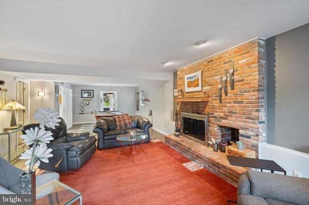 Fireplace, Interior, Living room, Pendant Lights, Stone Walls