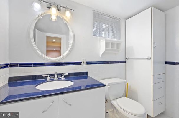 Bathroom, Interior, Tile Countertops