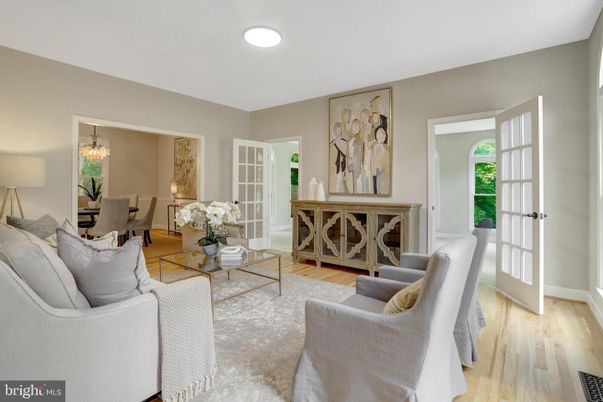 Chandelier, Dining room, Interior, Living room, Recessed Lighting, Wood Texture Flooring