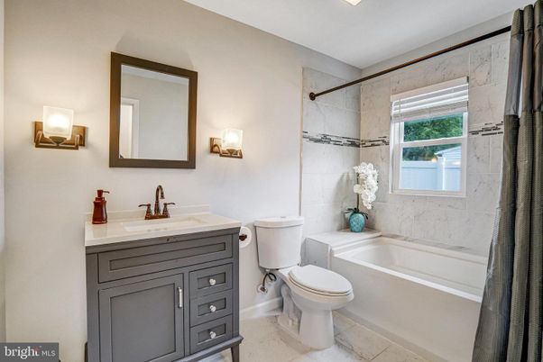 Bathroom, Interior, Marble, Marble Walls