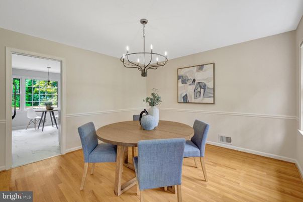 Chandelier, Dining room, Interior, Marble, Wood Texture Flooring