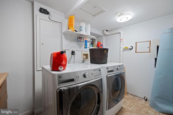 Interior, Washer