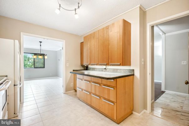 Interior, Kitchen, Pendant Lights, Wood Texture Flooring