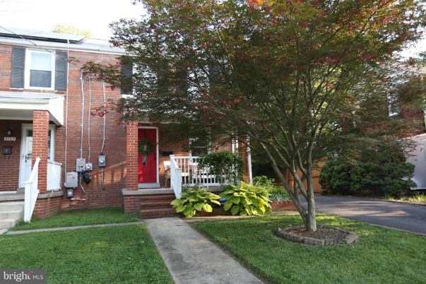 Exterior, Facade, Brick Facade, None