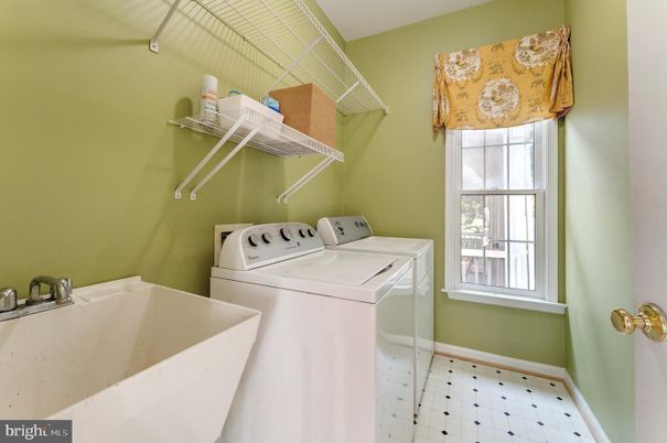 Interior, Washer