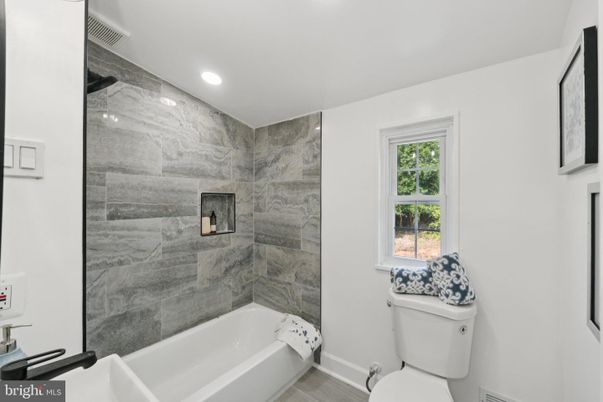 Bathroom, Interior, Marble Walls, Recessed Lighting