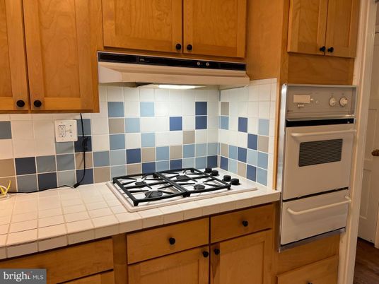 Interior, Kitchen, Tile Countertops