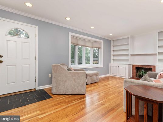 Fireplace, Interior, Recessed Lighting, Wood Texture Flooring