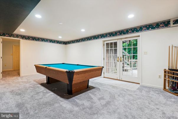 Billiard Table, Game Room, Interior, Recessed Lighting