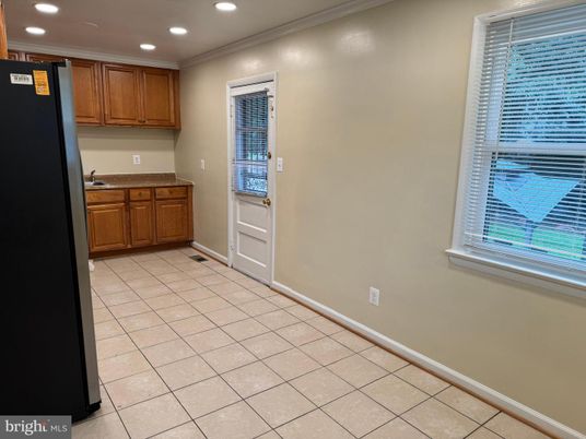 Empty room, Interior, Kitchen, Recessed Lighting