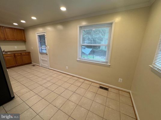 Empty room, Interior, Kitchen, Recessed Lighting