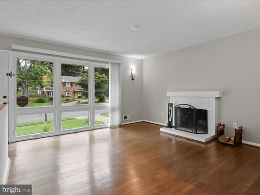 Empty room, Fireplace, Interior, Wood Texture Flooring