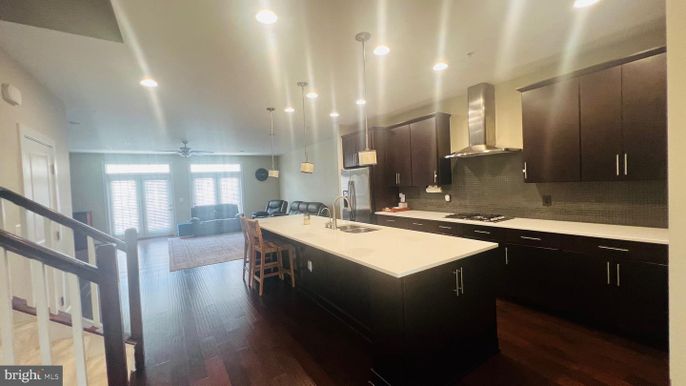 Interior, Kitchen, Pendant Lights, Recessed Lighting, Wood Texture Flooring